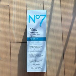 N7 Protect & Perfect Advanced Serum